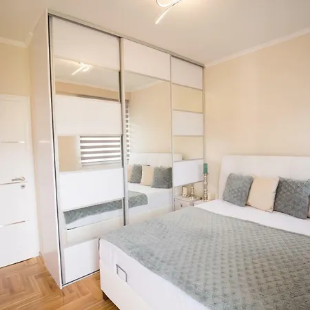 Apartment Luna *